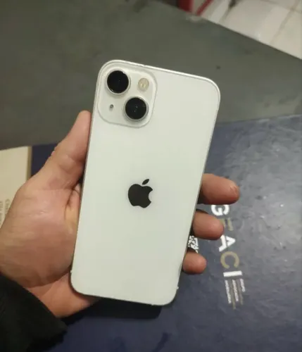 iPhone 13