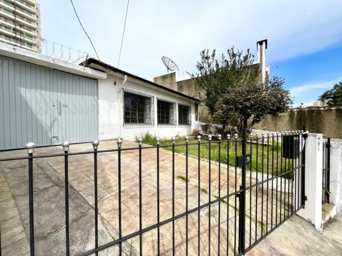Casa para venda em Jardim Gumercindo com 2 quartos, 154m²