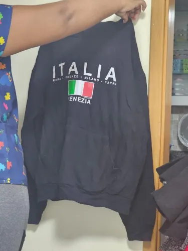 Produto comprado na Itália, veste GG. //DIVIDO//