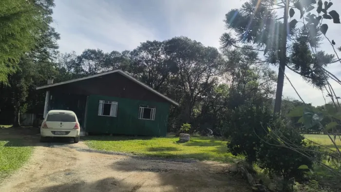 Vendo terreno com casa no veadeiro possível parcelamento 