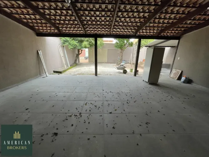 Aluguel Casa 4 quartos, 1 suíte, 5 garagens, reformada, Próximo a Universidade