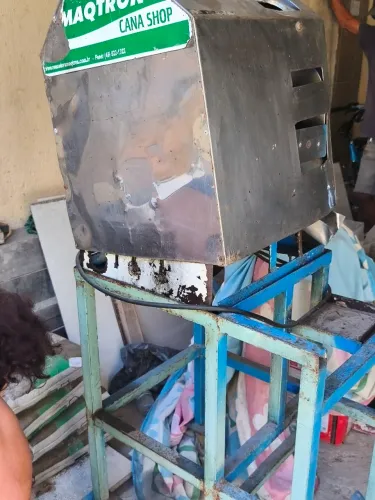 Vende-se máquina de caldo de cana
