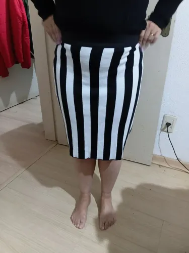 Vendo saia de lã tamanho G são novas
