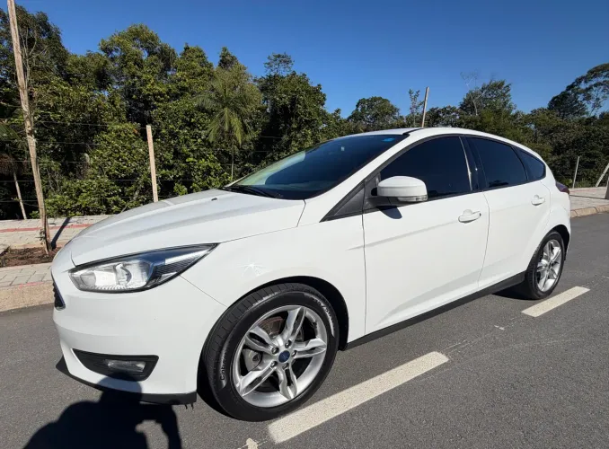 Ford Focus 1.6 S/se/se Plus Flex 8v/16v 5P 2019