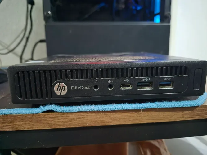 Computador mini desk