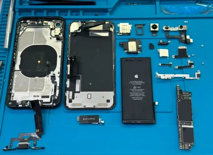 IPHONE XR - BLACK - PEÇAS ORIGINAIS RETIRADAS 
