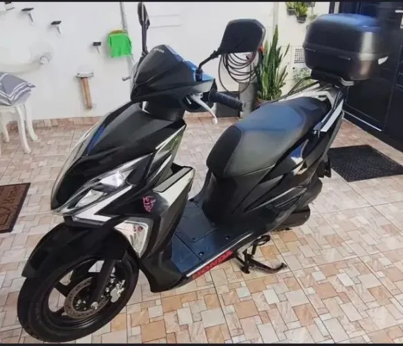 Honda Elite 125 preta 2019 baixa KM moto para ir e voltar trabalho 