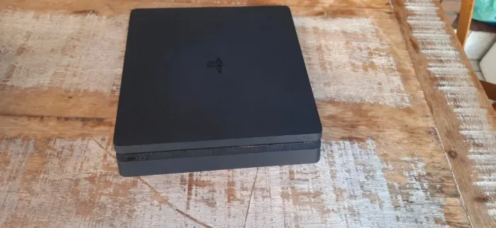 Ps4 Slim usado com Jogos