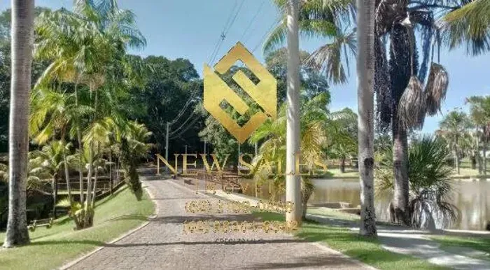 Lote- 1.217,49 m², condominio fechado- Guapó