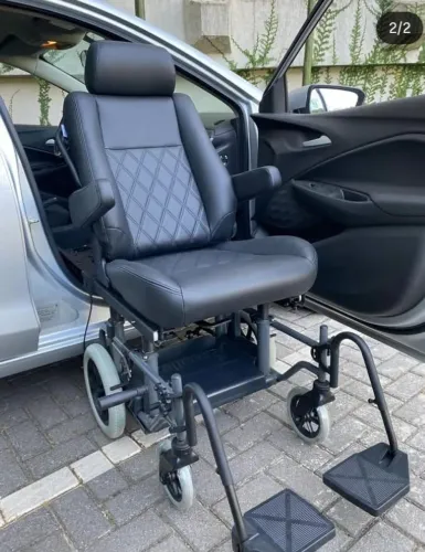 Cadeira de Rodas Asaflex-Conforto e Praticidade para o Dia a Dia.