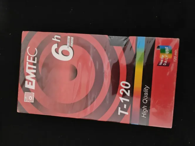 Fita VHS para gravação lacrada para entusiastas colecionadores EMTEC 6H