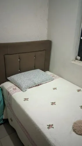Cama Box + Colchão Herval + Cabeceira Estofada<br>