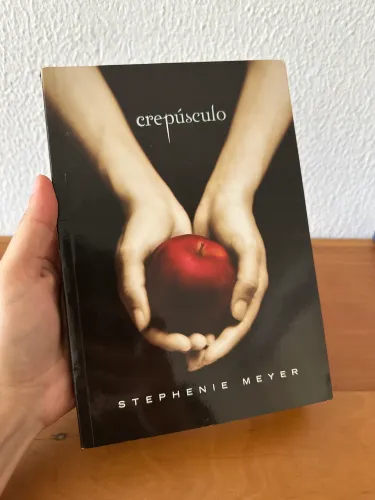 LIVRO CREPÚSCULO