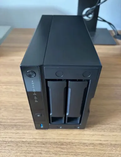 Servidor NAS Asustor AS3302T 12x SEM JUROS