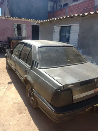 Chevrolet Monza Classic SE 2.0 /mpfi E EFI 2P E 4P 1993