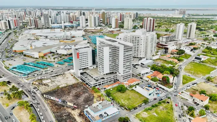 Lote à venda em rua pública, JARDINS, Aracaju, SE