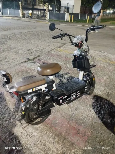 Scooter - Moto chefe Joy.