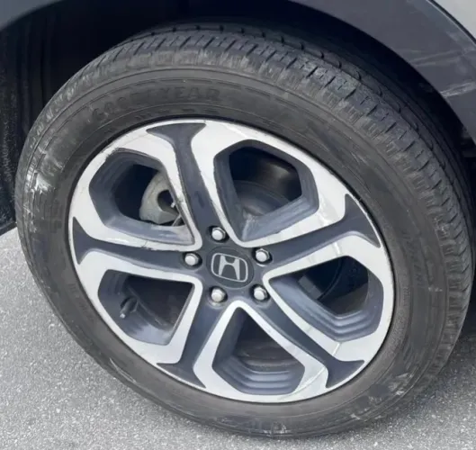 Vendo Roda + Pneu HRV 