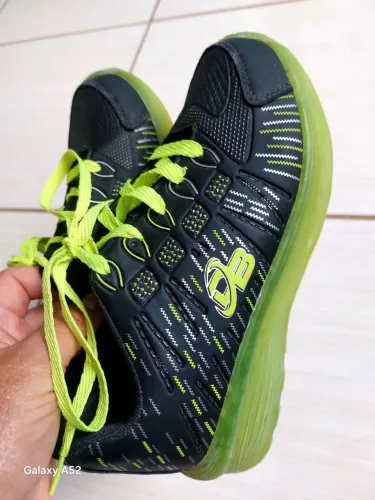 Tenis com rodinhas