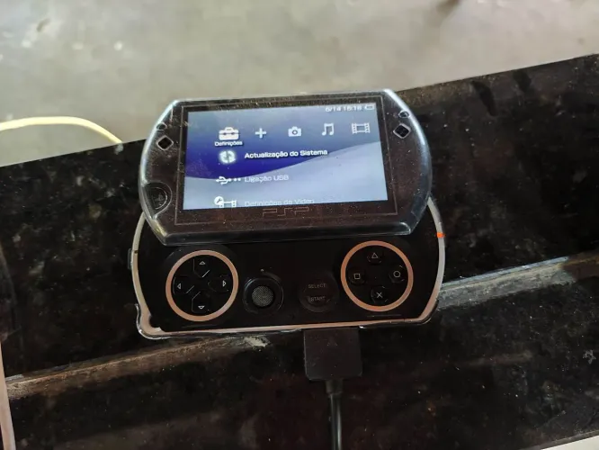 PSP GO