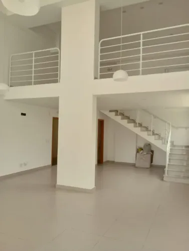 AMPLA SALA COMERCIAL - ALTO A XV