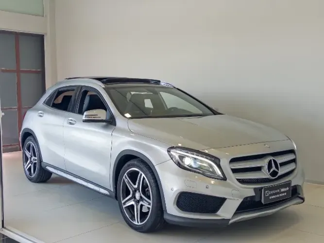Mercedes-Benz GLA 250 Sport 2.0 TB 16V 4X2 211cv Aut. 2017