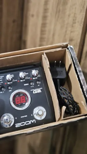 Pedaleira Zoom g2 nu