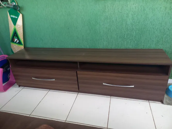 Rack para TV de 2 Metros - Super Robusto e em Ótimo Estado