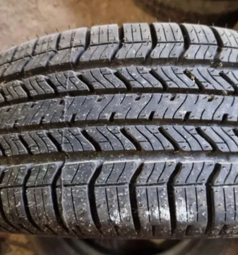 Pneu 205/60/15 Pirelli P3000 novo unidade valor mínimo 