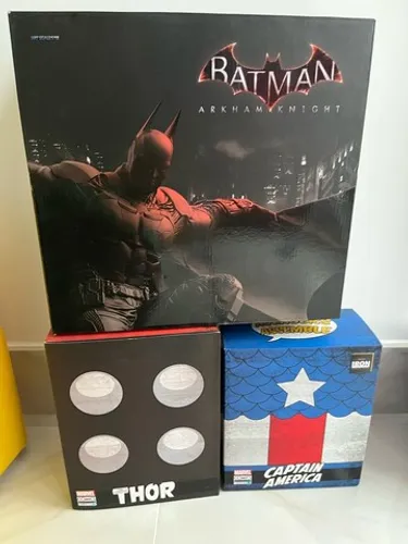 Iron Studios DC Batman e Marvel Thor/Capitao