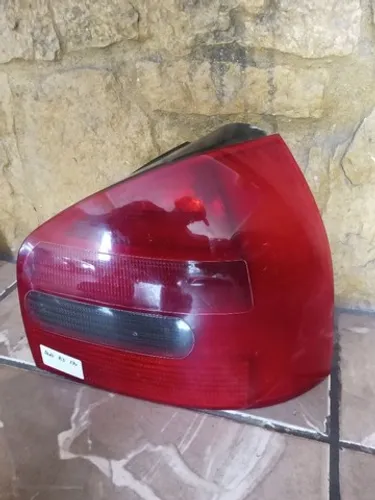 Lanterna traseira direita Audi A3 2000 2001 2002