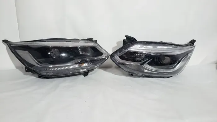 Farol Onix Plus Turbo Premier Original Par 