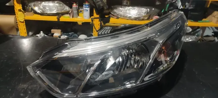 Farol esquerdo Cobalt 2016 2017 2018 2019 2020