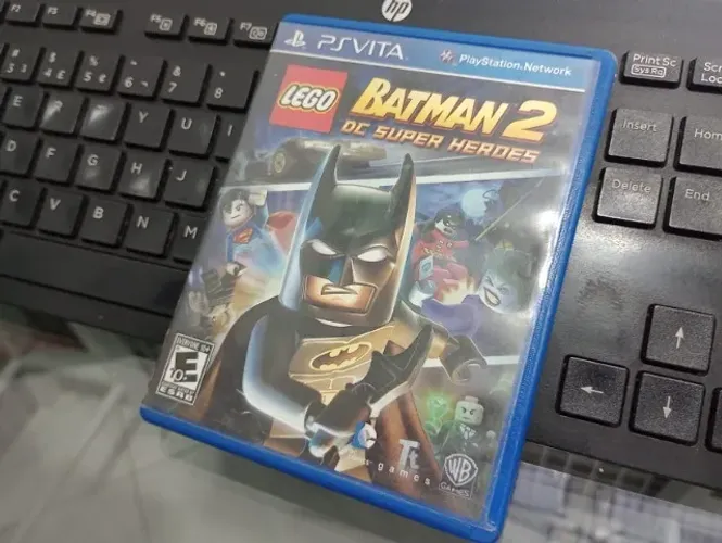 LEGO Batman 2 DC Super Heroes PS Vita Jogo Game Impecavel
