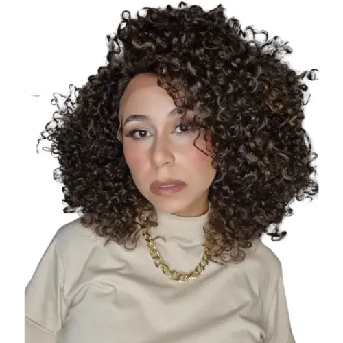 Lace Front cacheada repartição livre