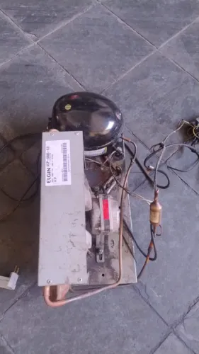 Condensadora Elgin 1/4 hp 220v semi novo