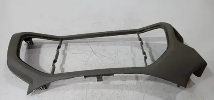 Moldura Painel Central Multimídia Onix 2013 - 2019