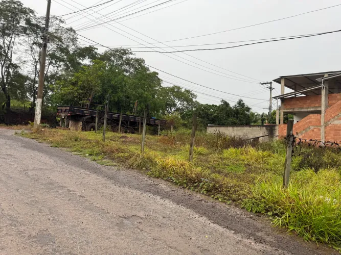 Vendo terreno no bairro Rui Pinto Bandeira 