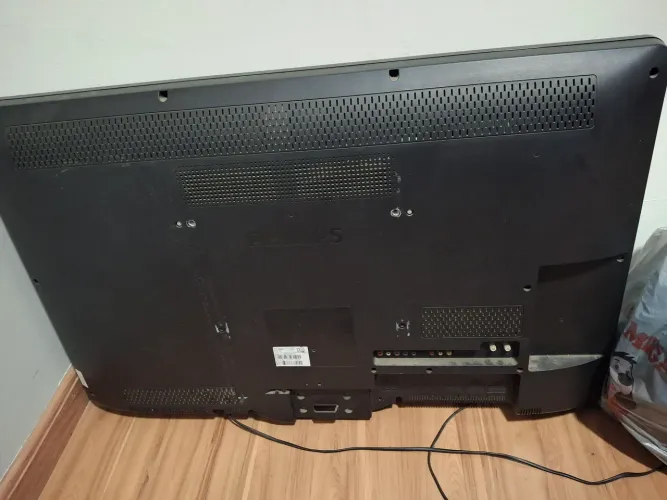TV Philips 40 polegadas COM DEFEITO