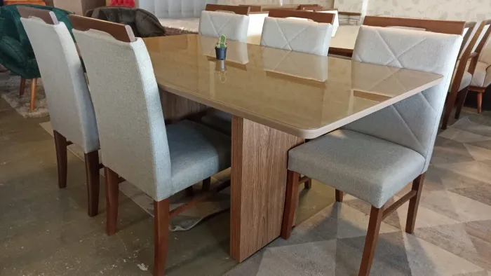 Mesa de jantar completa resistente de madeira 