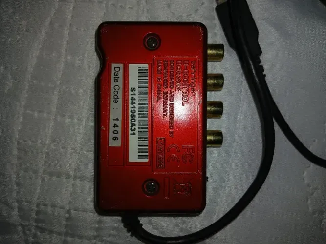 Interface de áudio Behringer U-Control UCA222