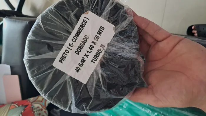 Tecido TNT Preto 40g/m² Dobrado 1,40x50mts