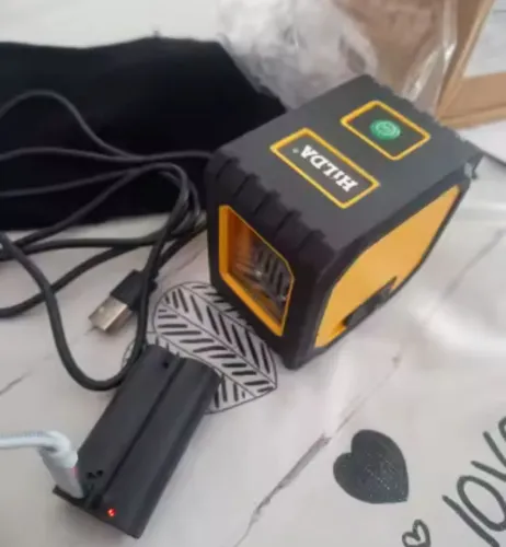 Nível a Laser com pilha recarregável