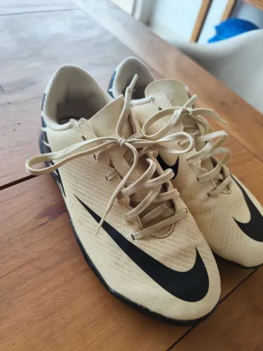 Chuteira Nike Mercurial Vapor 15 Society