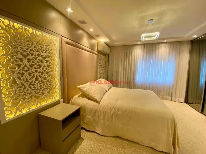 Casa Impecável com 384m², 3 Suítes, Piscina e Estrutura para Eventos