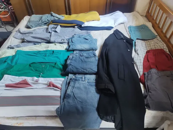 Vendo roupas de números grandes em ótimo estado 