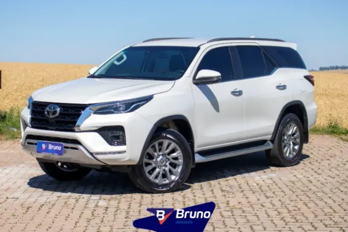 Toyota Hilux SW4 SRX 4X4 2.8 TDI 16V Dies. Aut. 2021