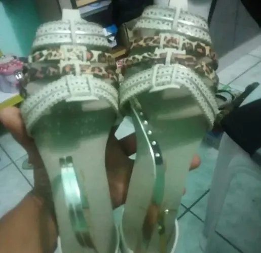 Sandália número 37