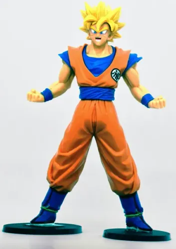Boneco Dragon Ball Z Goku Super Sayajin