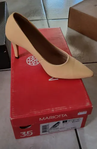 Sapato Scarpin Creme